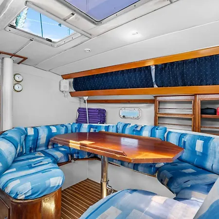 Botel Valgaba *